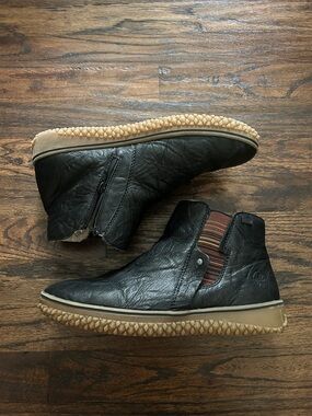 Rieker Waterproof Leather Shearling Lining Black Ankle Boots. Size 42 EU/10 US